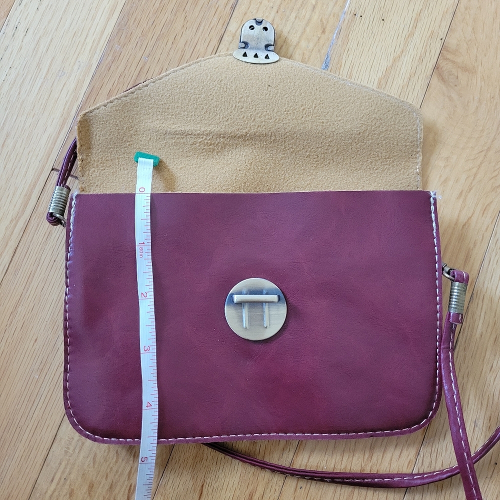 NWT Burgundy Leather Envelope Crossbody Bag - Picture 5 of 6